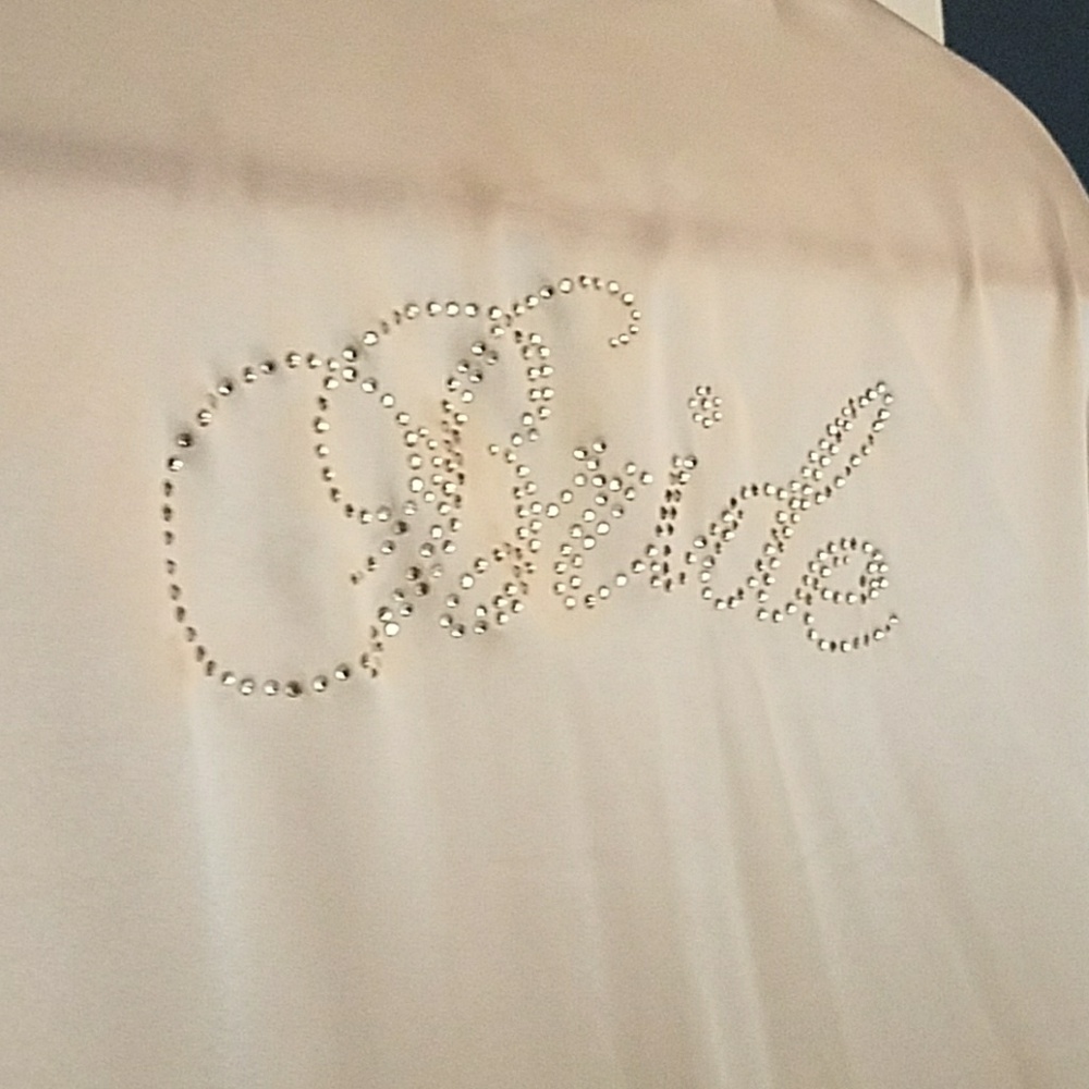 Bride Robe - Picture 2 of 3